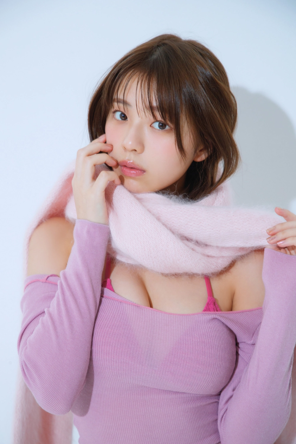 Ảnh gái xinh đeo kính mang nét đẹp gợi cảm trí tuệ đầy sức hút