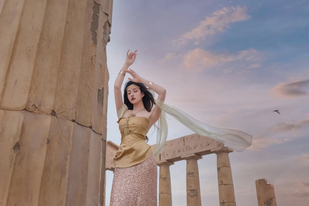 Gái xinh Trung Quốc khoe vú thay bằng nét đẹp sexy tinh tế đầy thu hút