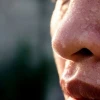 Người ra nhiều mồ hôi: Nguyên nhân, ảnh hưởng và cách kiểm soát hiệu quả