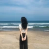 Những hình ảnh cô gái sau lưng đầy cảm xúc và ý nghĩa