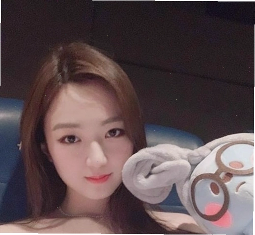 Anh Sa có nét đẹp giống mẹ Hoa hậu Giáng My