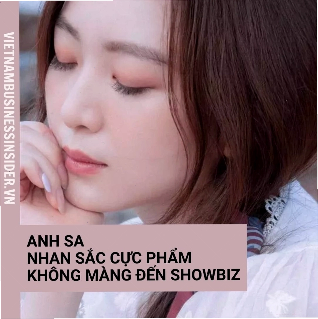 Anh Sa trong một khoảnh khắc đời thường