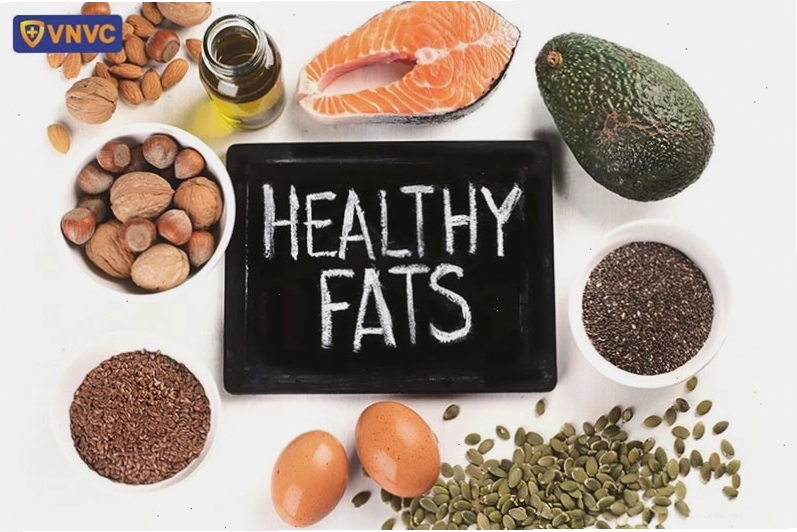 Các loại hạt cung cấp chất béo tốt và vitamin E hỗ trợ hệ miễn dịch