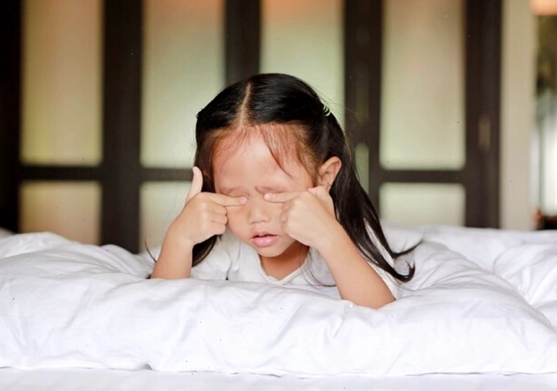 Cha mẹ cần theo dõi sát sao khi bé bị nổi mẩn đỏ