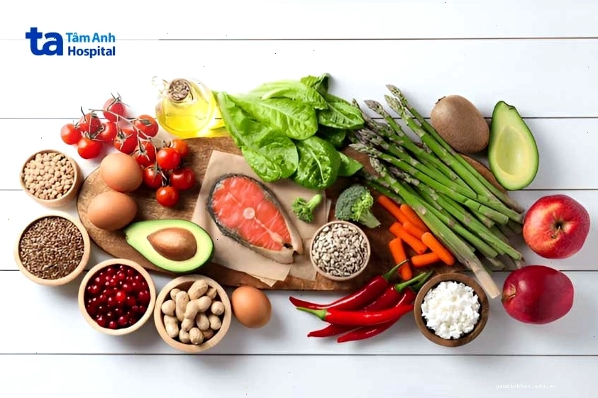 Chế độ ăn uống cho người bạch tạng cần cân bằng và đủ chất