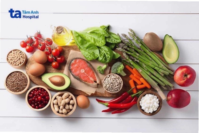 Chế độ ăn uống và sinh hoạt lành mạnh giúp người bạch tạng khỏe mạnh hơn.