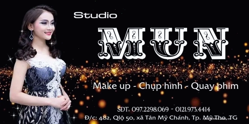 Cô gái tìm thấy ánh sáng sau cơn mưa buồn