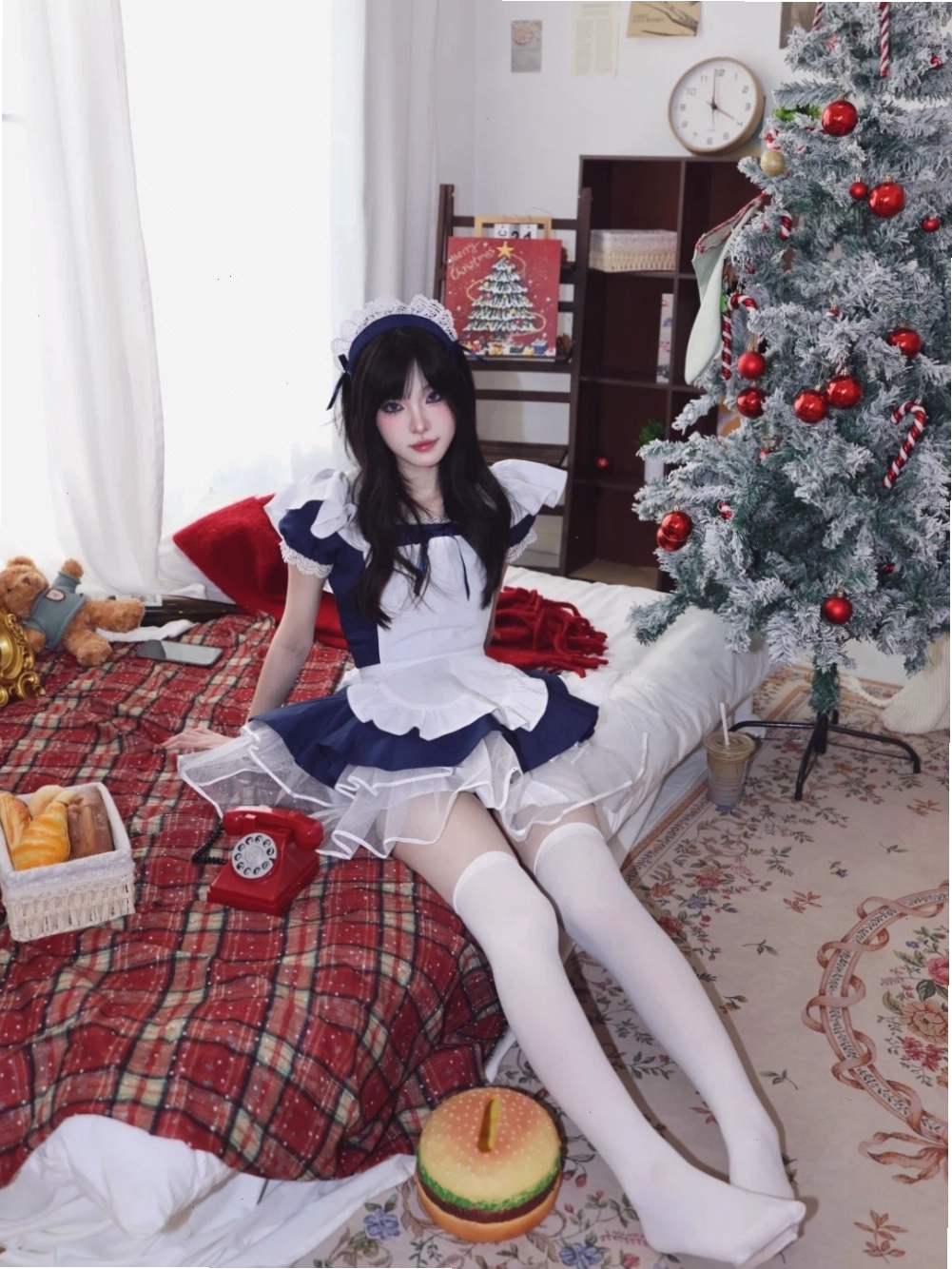 Cosplay nghệ thuật độc đáo của cô gái Trung Quốc với phong cách ấn tượng