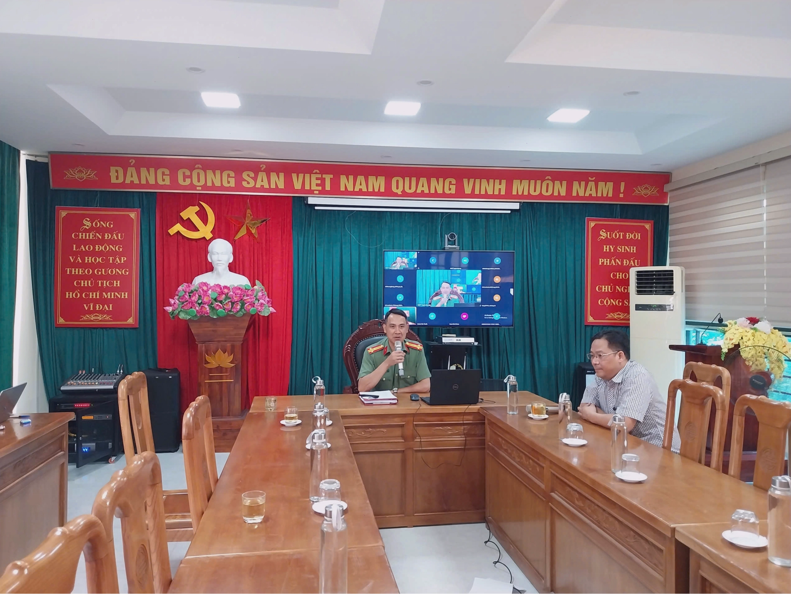 Đổi mới hình thức tuyên truyền, kết nối cơ sở