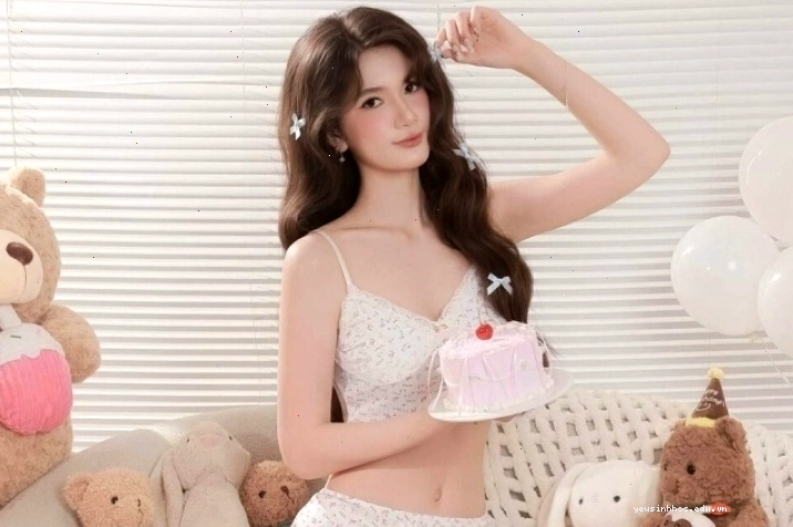 Em gái Đặng Văn Lâm với vẻ ngoài xinh đẹp và phong cách trẻ trung
