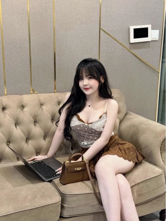 Gái xinh Việt Nam cosplay hóa thân thành nhân vật quyến rũ