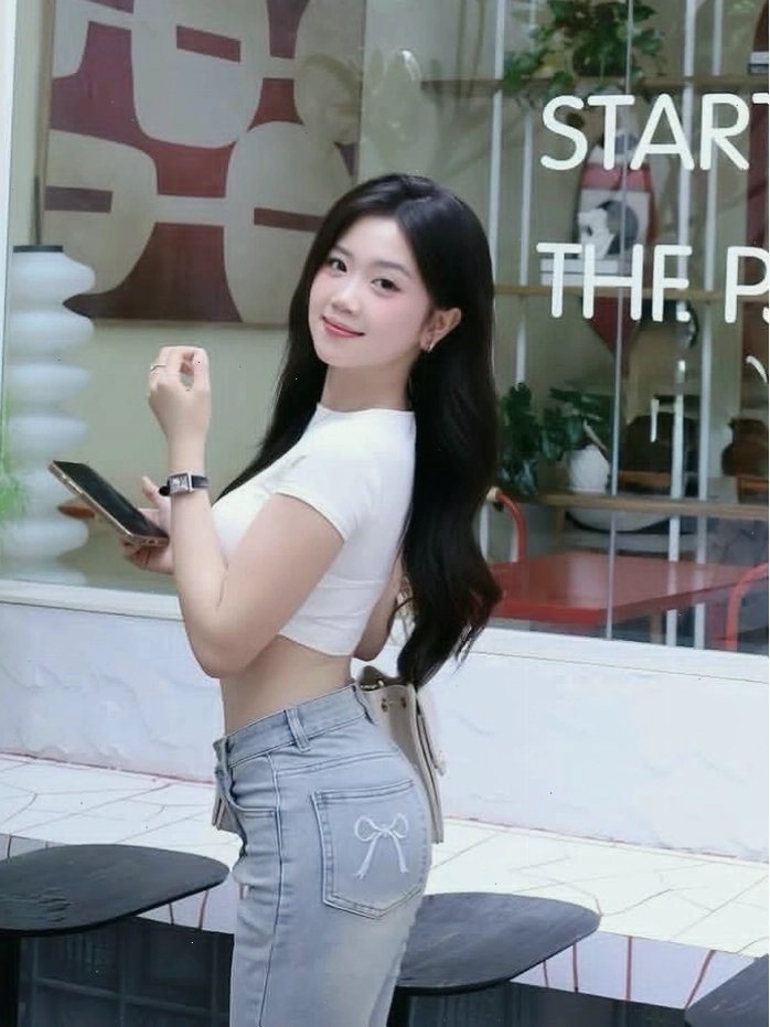 Gái xinh Việt Nam sở hữu thần thái tự tin nổi bật