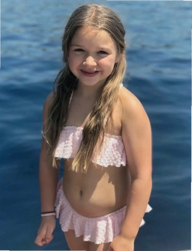 Harper Beckham với phong cách thời trang ngày càng tinh tế