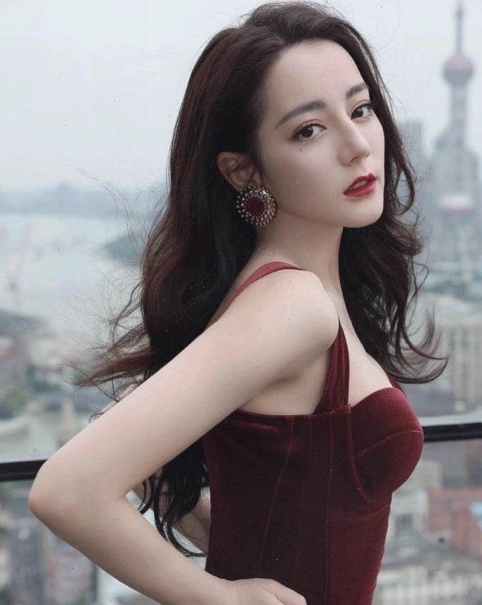 Lưu Diệc Phi với vẻ đẹp thoát tục