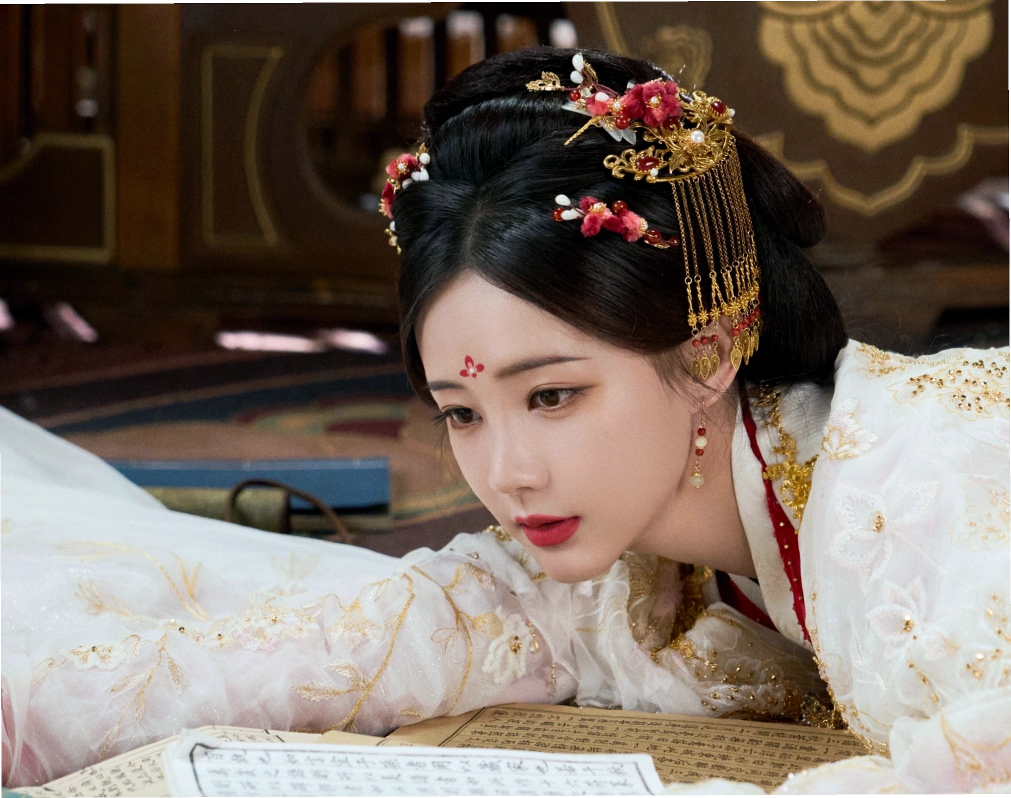Lý Nhất Đồng xinh đẹp trong vai diễn cổ trang