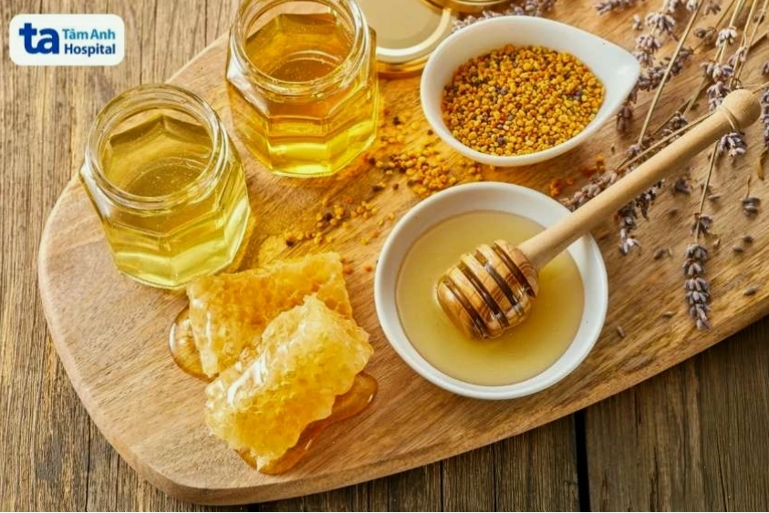 Mật ong chứa nhiều đường, cần lưu ý khi thêm vào thực đơn hàng ngày