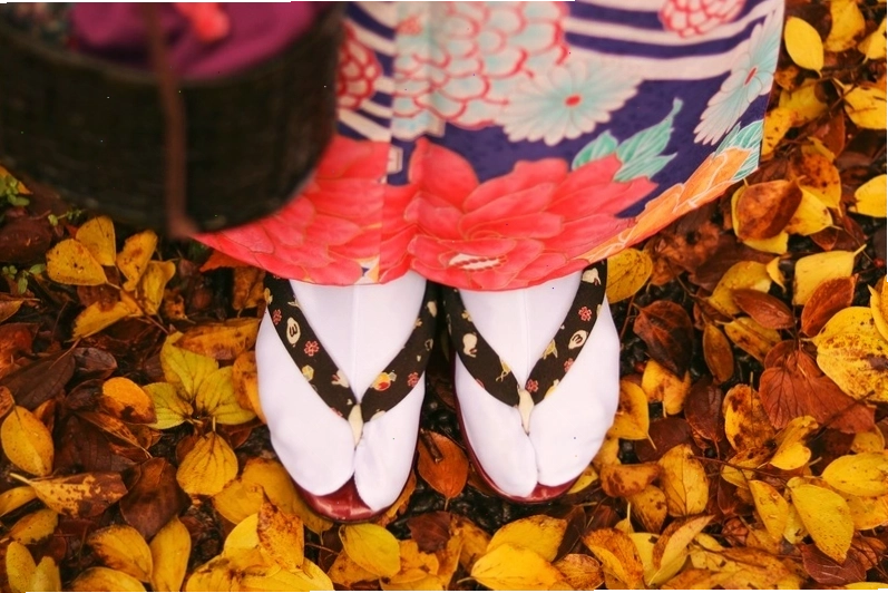 Một gia đình người Nhật trong trang phục Kimono dịp lễ hội