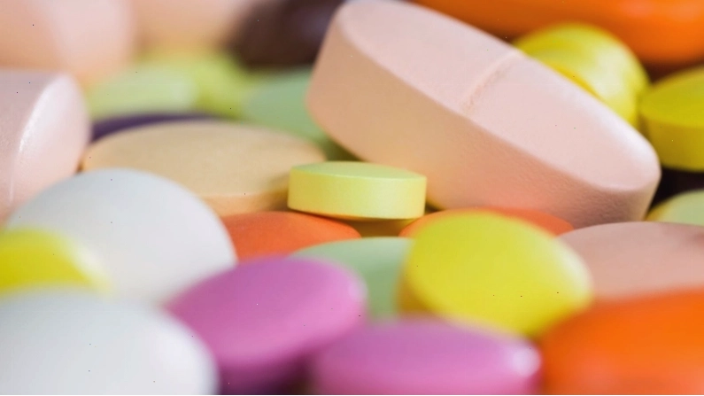Một số loại thuốc điều trị HIV có thể gây phản ứng phụ trên da