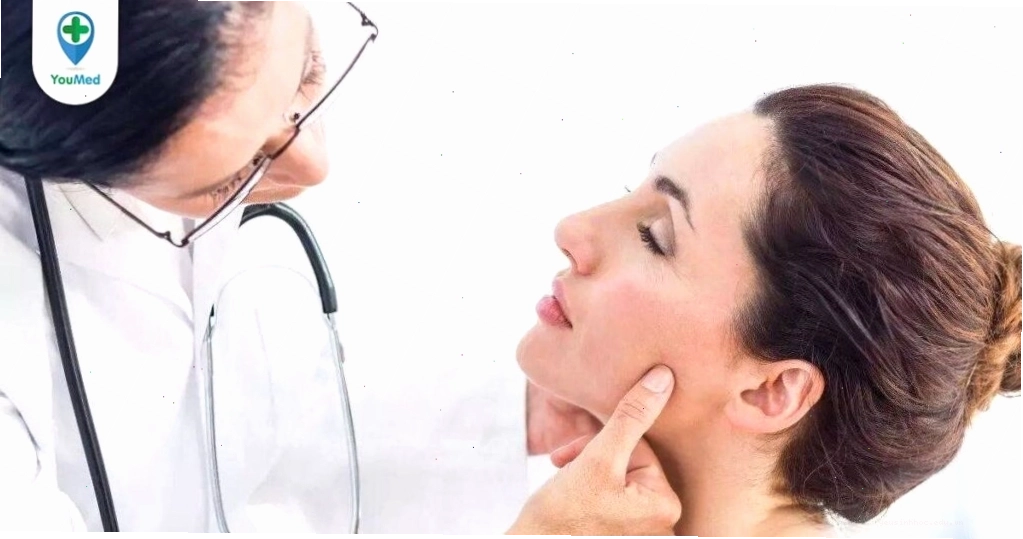 Mụn nước do viêm da quanh miệng