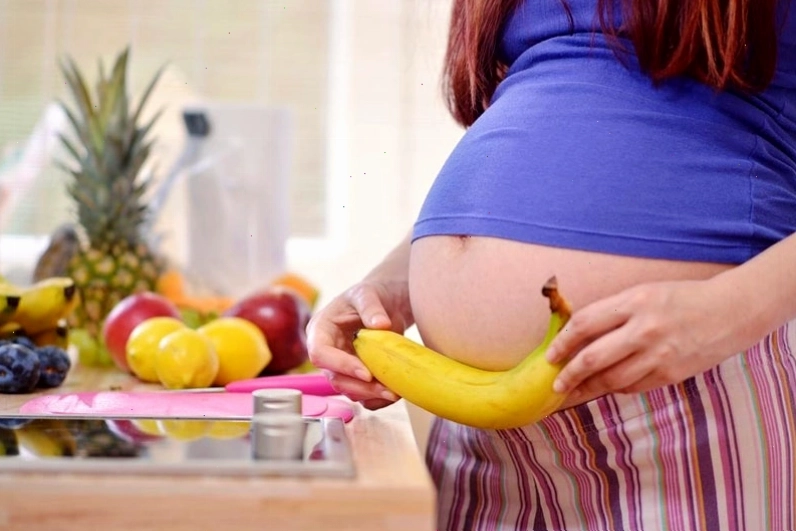 Nải chuối chín vàng đẹp mắt