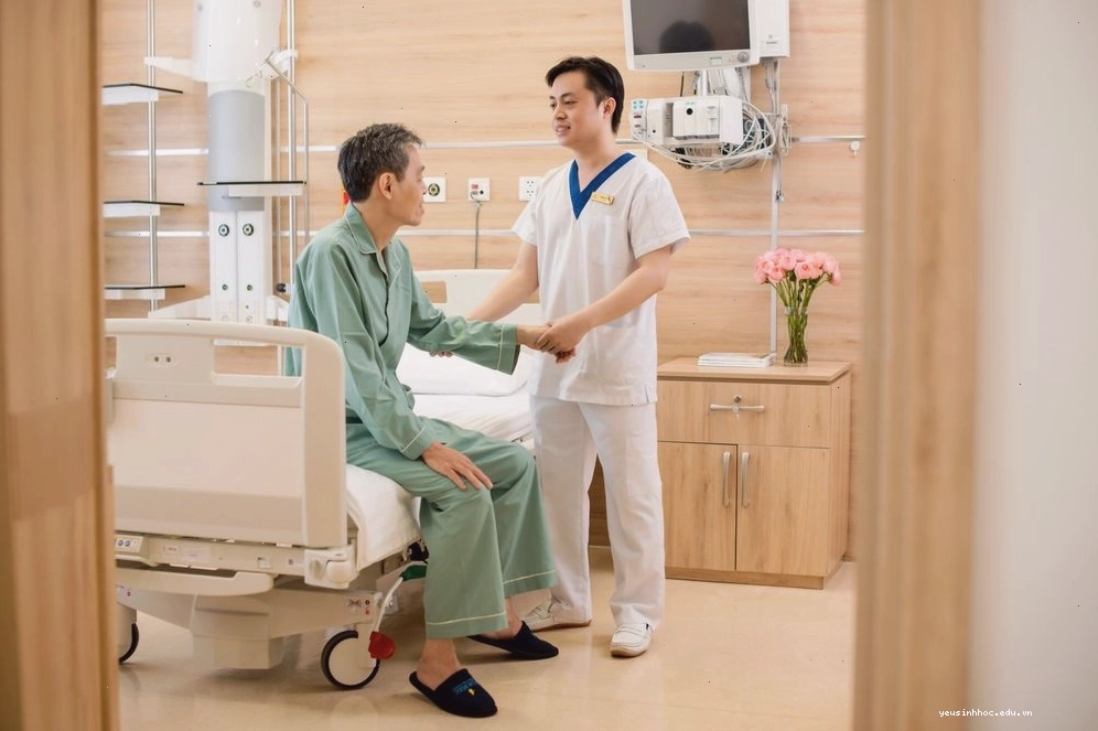 Người có kết quả HBsAg dương tính cần tham khảo ý kiến bác sĩ chuyên khoa