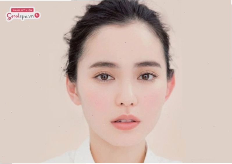 Người có mặt trái xoan và da trắng hơn da người được cho là thực tế