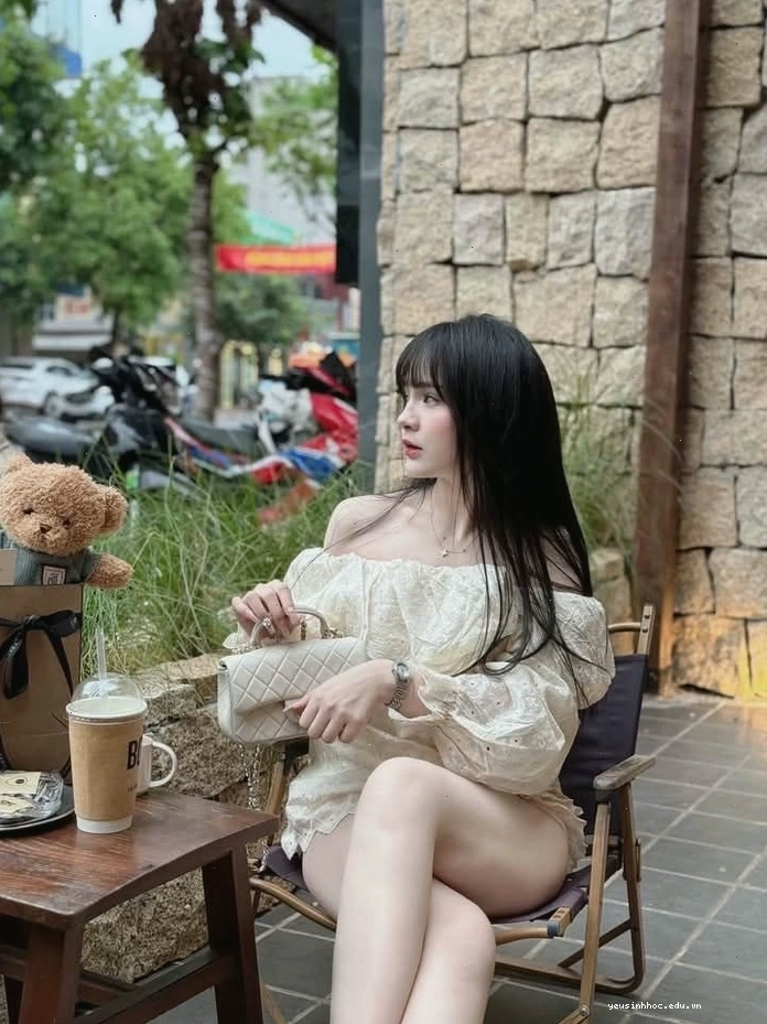 Nữ cosplayer Việt Nam với phong cách cosplay riêng biệt, cuốn hút