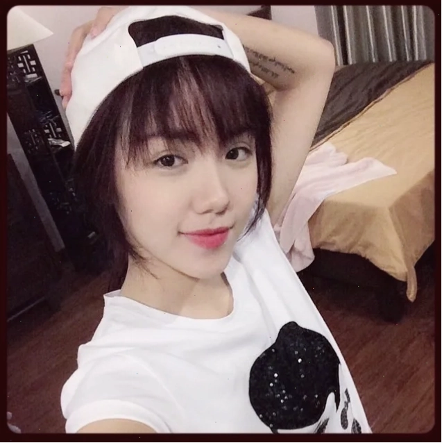 Phương Ly thời trẻ