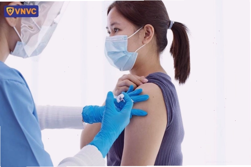 Tiêm vắc xin định kỳ giúp tăng cường khả năng miễn dịch phòng chống bệnh tật