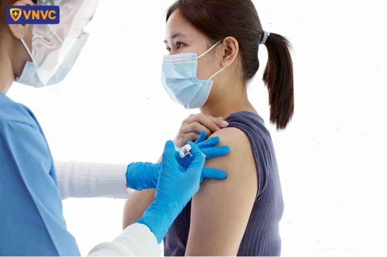 Tiêm vắc xin là biện pháp tăng cường sức đề kháng hiệu quả