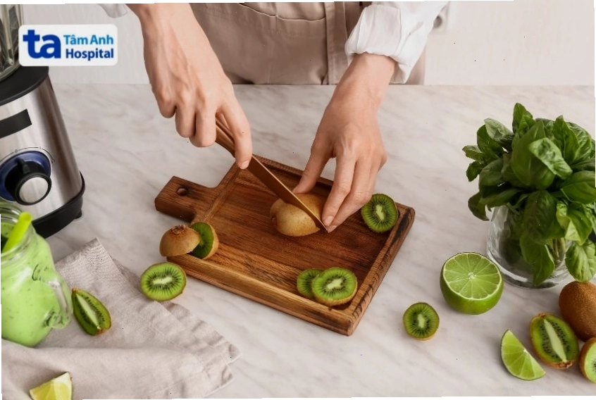 Trái cây giàu Vitamin C tốt cho người thiếu máu não