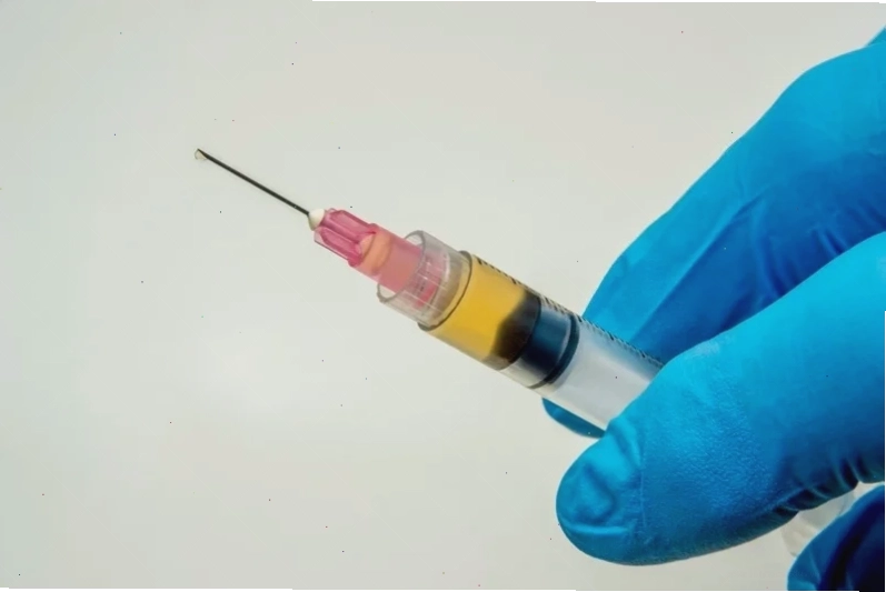 Vắc xin Pfizer và Moderna ứng dụng công nghệ mRNA