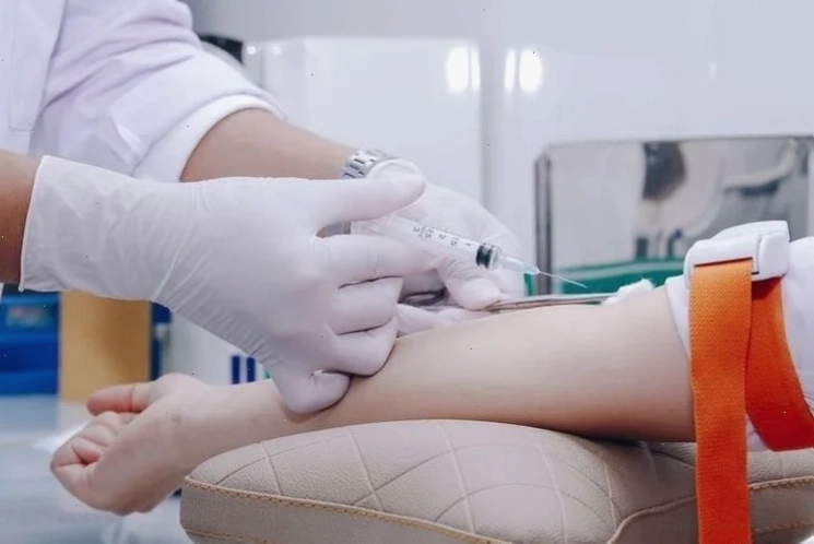 Xét nghiệm máu giúp người bệnh biết được nhóm máu hiện tại của bản thân