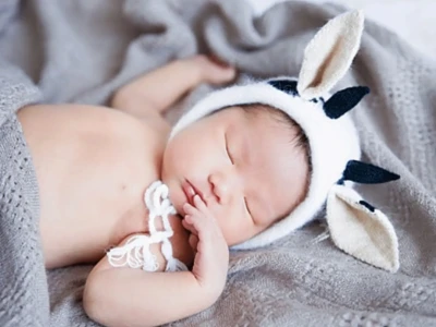Em bé má lúm đồng tiền: Nét duyên dân gian và ý nghĩa may mắn