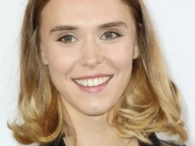 Gaia Weiss: Từ Vikings đến Marie Antoinette và hành trình sự nghiệp