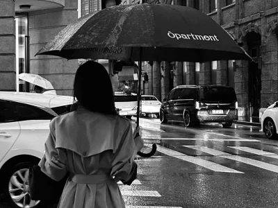 Tuyển tập ảnh cô gái đi dưới mưa buồn lãng mạn và tâm trạng
